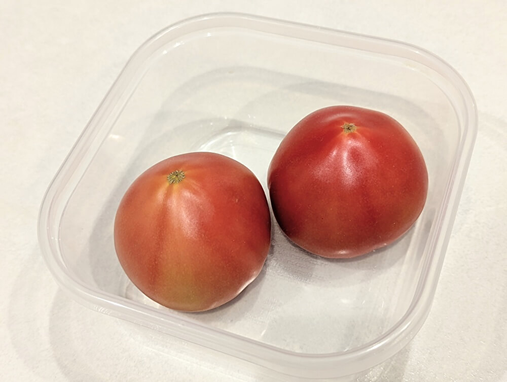 トマトは保存容器に入れて常温保存で追熟