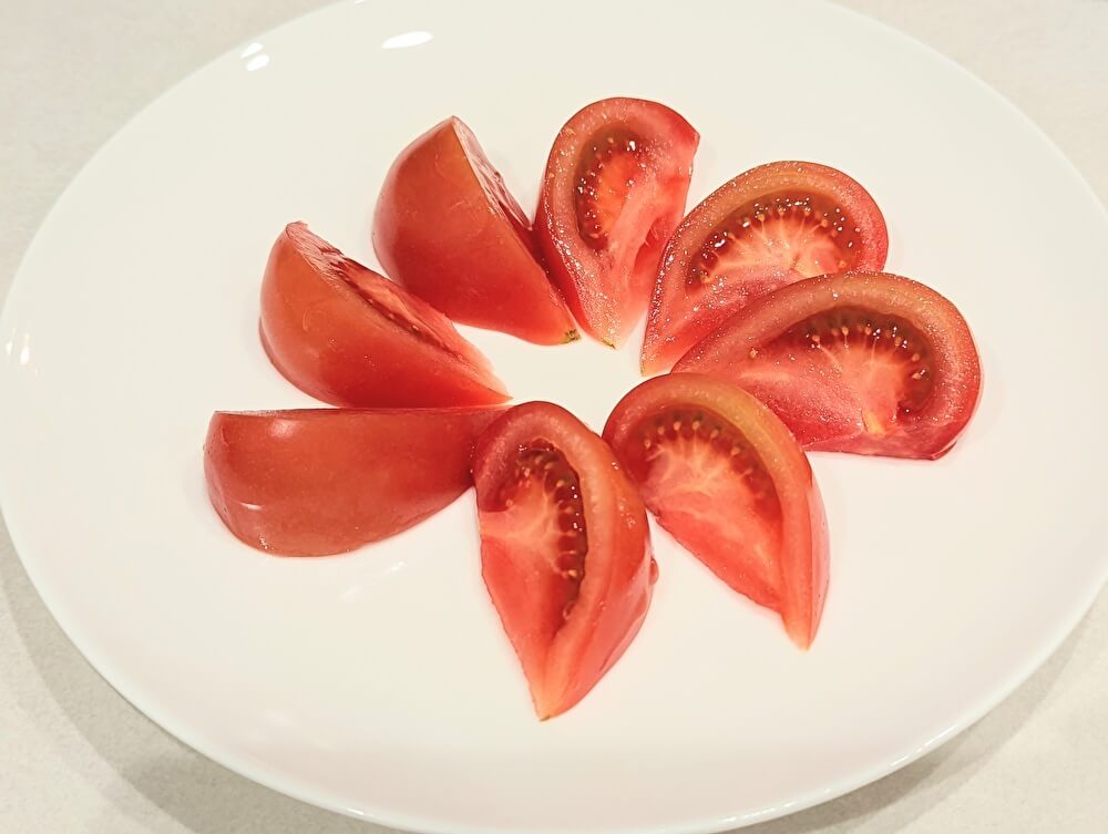 カットトマトは冷蔵保存しましょう