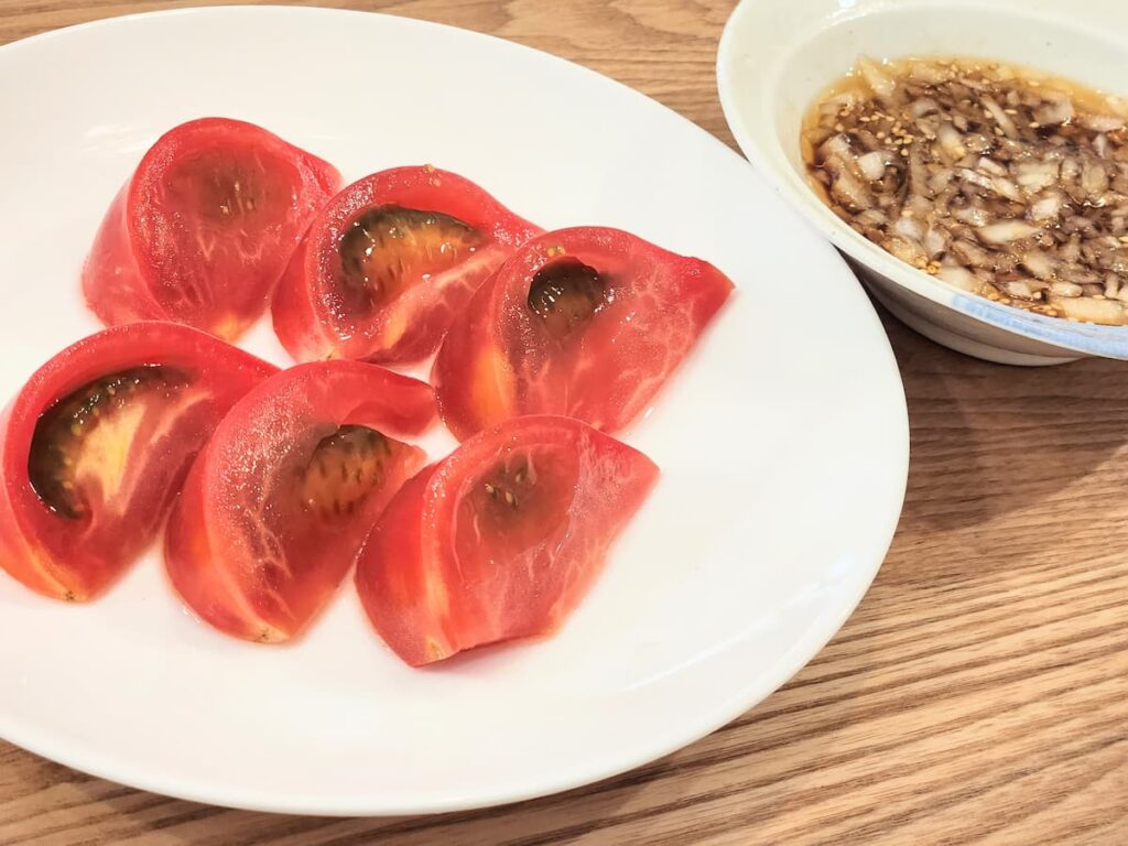 トマトと調味料